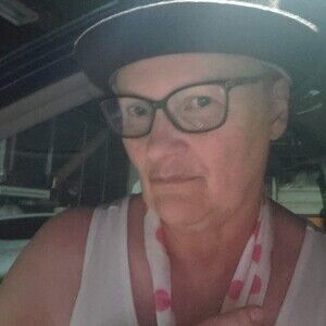 Meet your Posher, Vickie